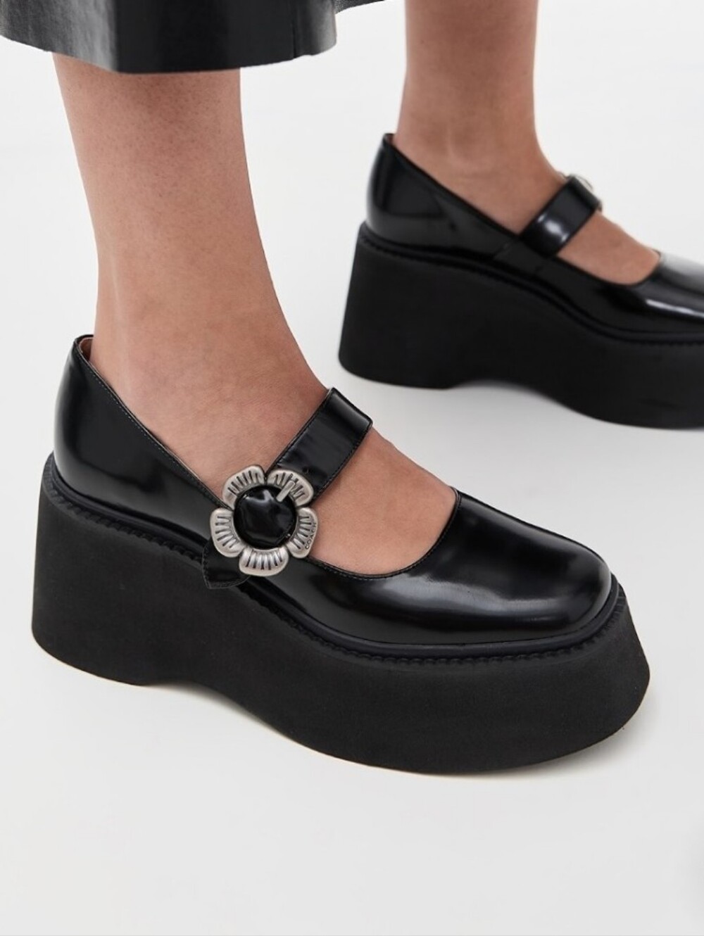 NWOB Coach Tea Rose Platform Mary Jane Shoes Black and Silver Witchy Size 10